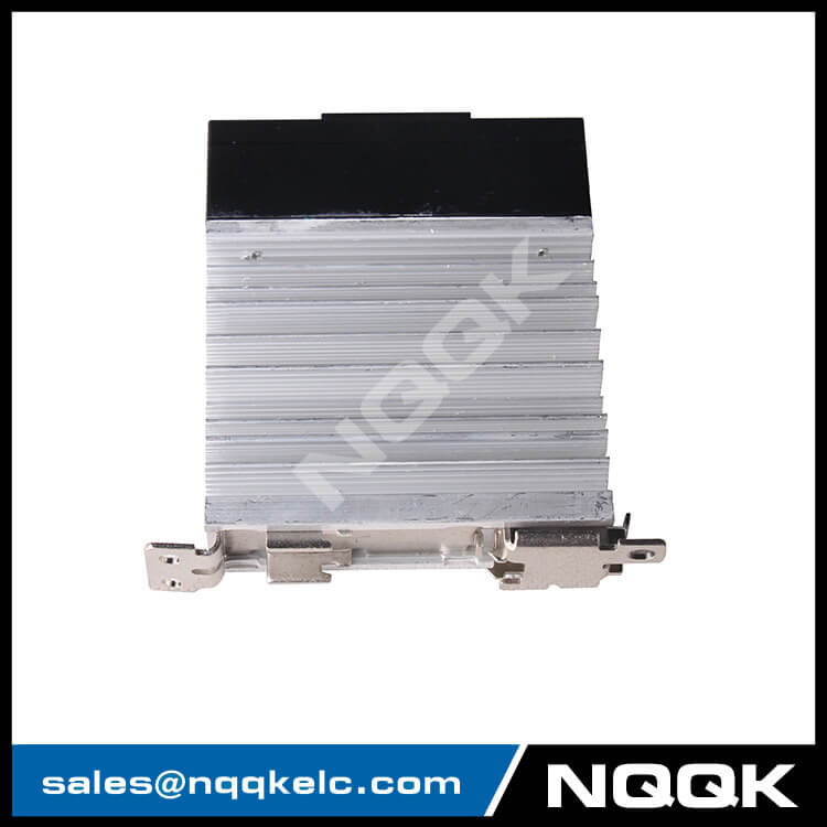 Slim size 10A 15A 25A 40A Zero cross or random turn on SSR Solid State Relay with heat sink